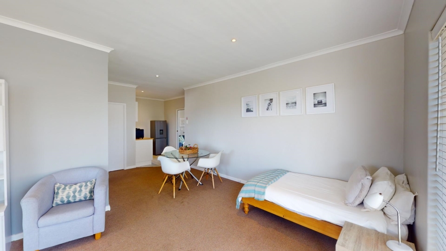 10 Bedroom Property for Sale in Summerstrand Eastern Cape